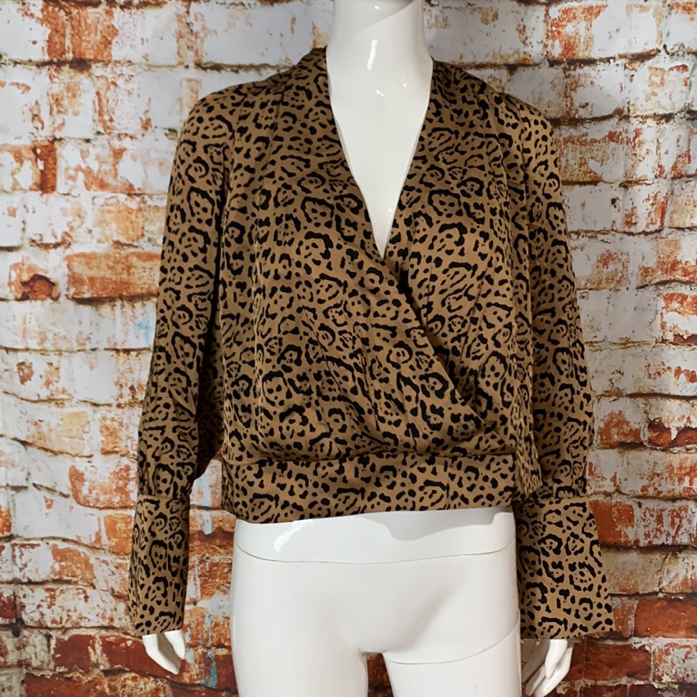 Good American Satin Faux Wrap Top in Leopard Print - Picture 5 of 10